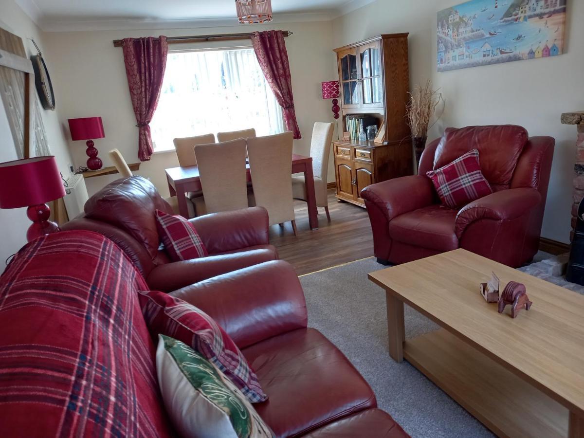 Pet Friendly Beautiful Detached Cottage Close To Spurn Point, Easington And Withersea Kingston upon Hull Buitenkant foto