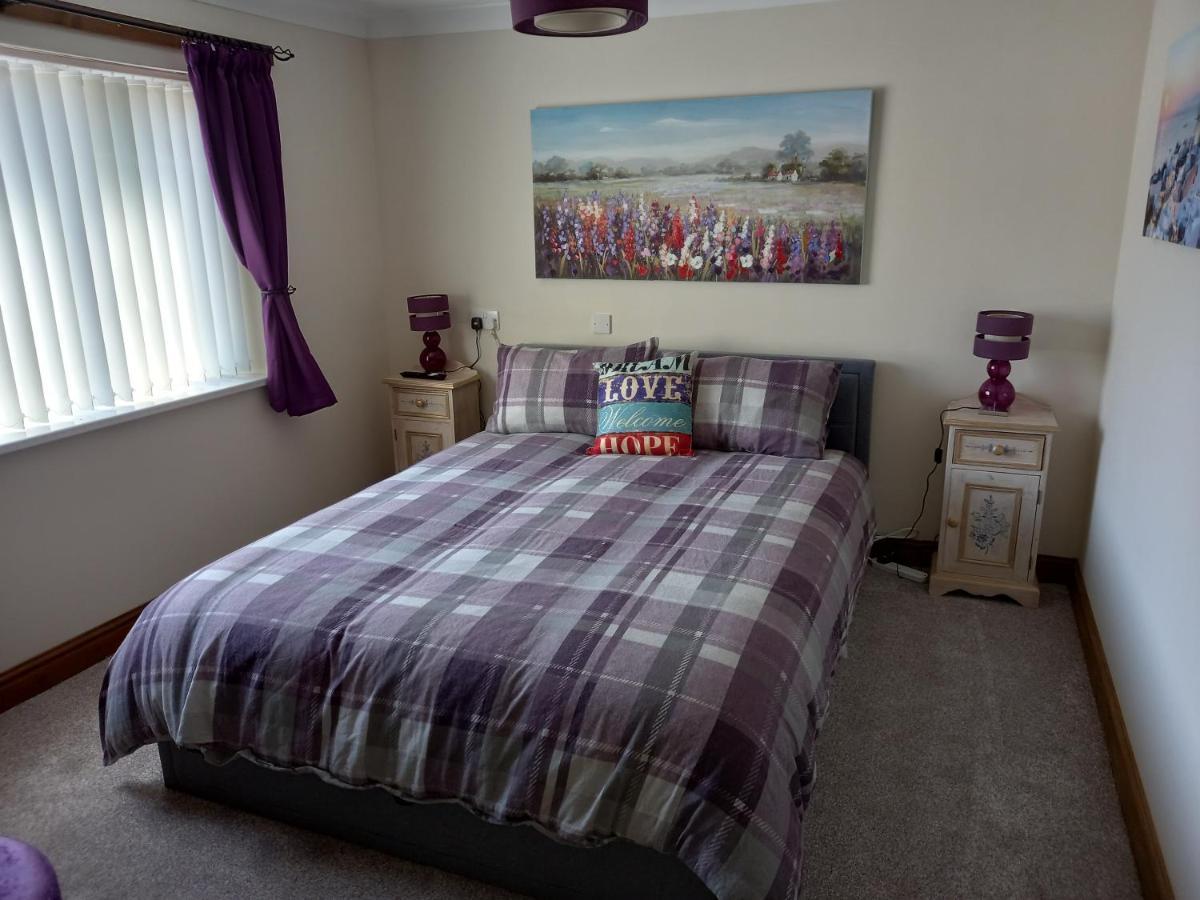 Pet Friendly Beautiful Detached Cottage Close To Spurn Point, Easington And Withersea Kingston upon Hull Buitenkant foto