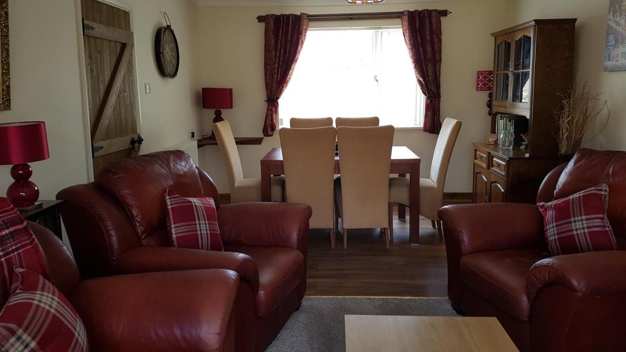 Pet Friendly Beautiful Detached Cottage Close To Spurn Point, Easington And Withersea Kingston upon Hull Buitenkant foto