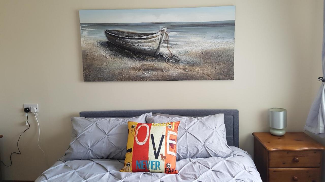 Pet Friendly Beautiful Detached Cottage Close To Spurn Point, Easington And Withersea Kingston upon Hull Buitenkant foto